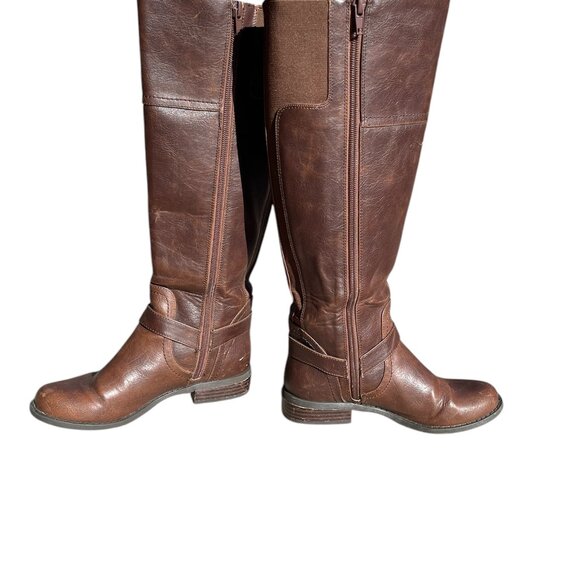 G by GUESS Hailee Brown Knee High Leather Riding Boots Low Heel Inside Zip 6.5 - Picture 4 of 7